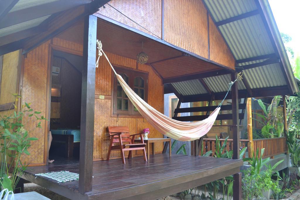 ホテル Thai Terrace Bungalow トンナイパンヤイ 部屋 写真