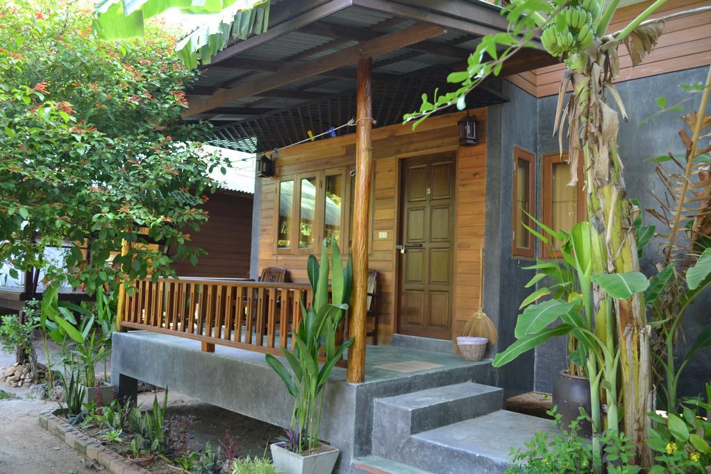 ホテル Thai Terrace Bungalow トンナイパンヤイ 部屋 写真